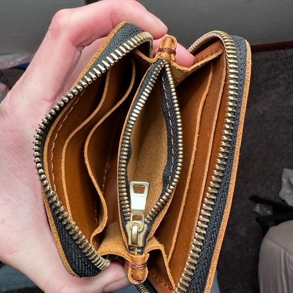 Portland Leather Goods Small Zip Wallet - Picture 3 of 6